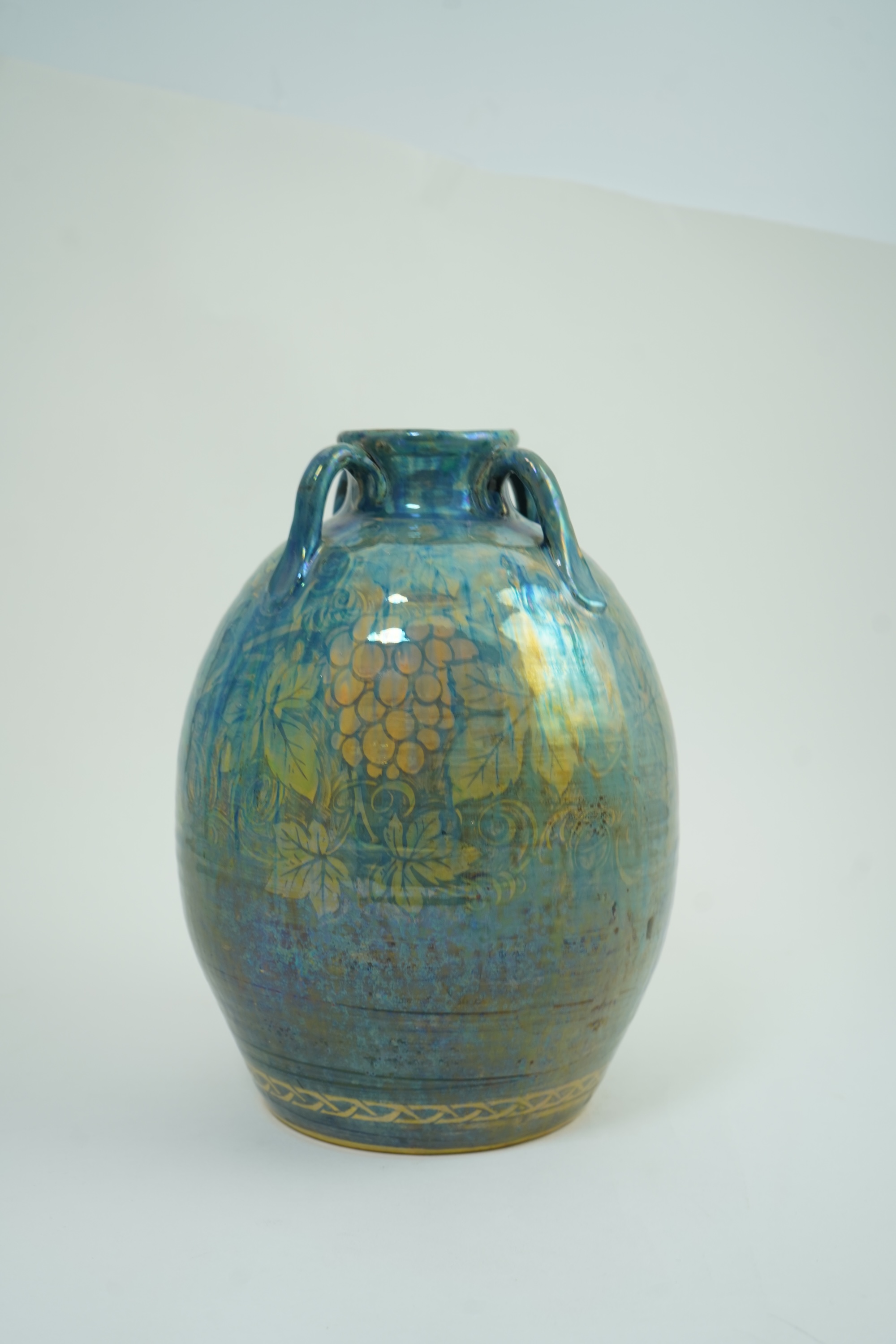 William S. Mycock (1872-1959) for Pilkington's Royal Lancastrian: A large lustre vase
